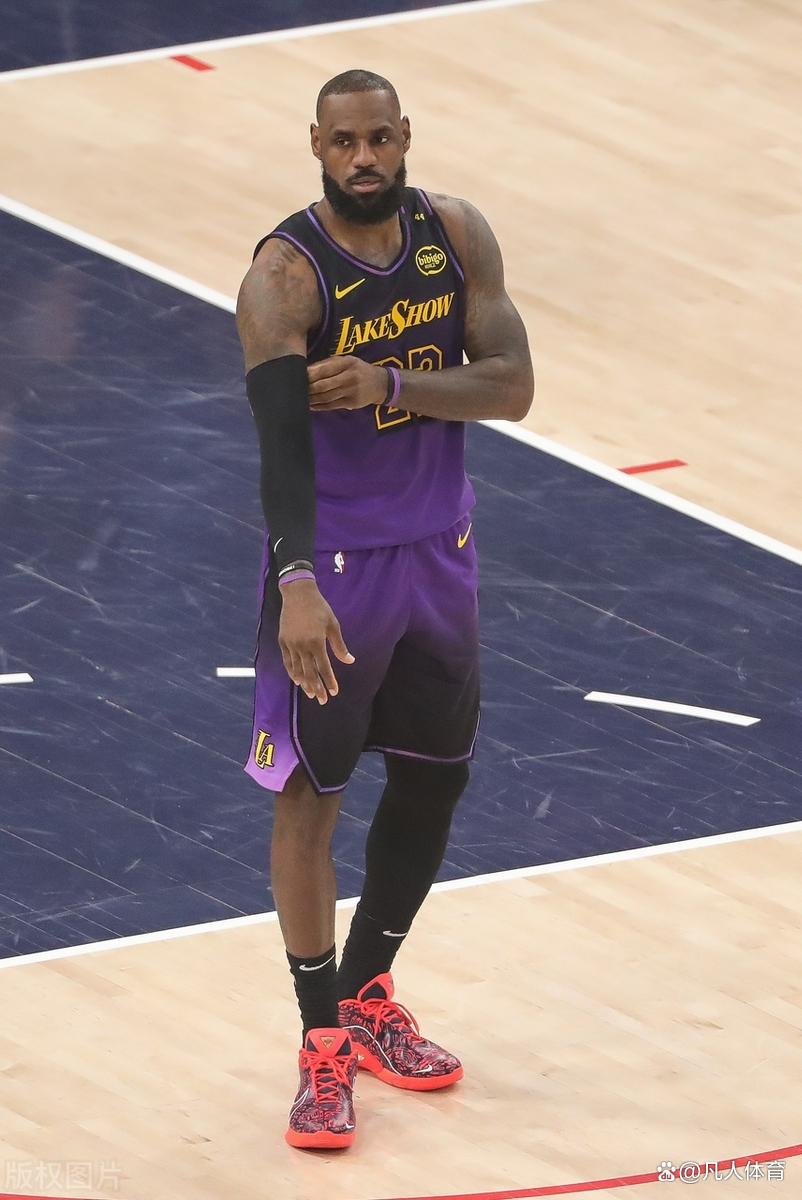 开运体育电脑版-NBA球员在比赛中受伤，缺席季后赛